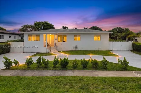 2131 SW 82nd Place Miami FL 33155