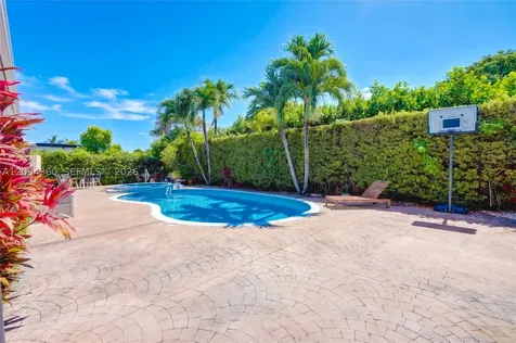 2131 SW 82nd Place Miami FL 33155