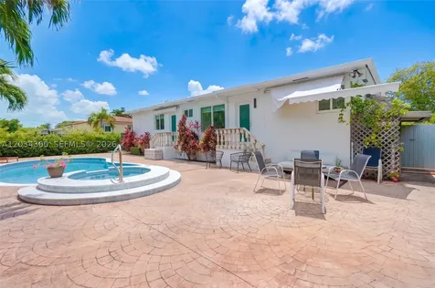 2131 SW 82nd Place Miami FL 33155