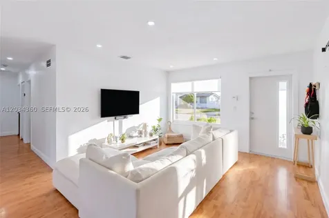 2131 SW 82nd Place Miami FL 33155