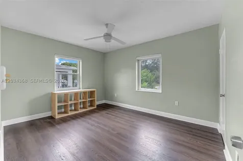 421 NW 105th Street Miami FL 33150