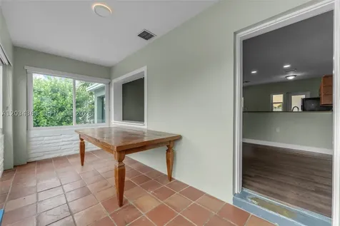 421 NW 105th Street Miami FL 33150