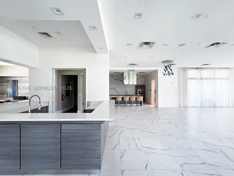 8001 NW 41st Street Doral FL 33166