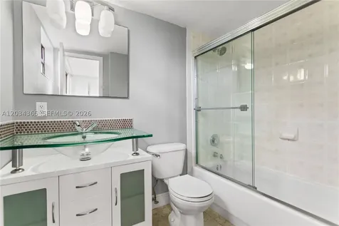 17021 N Bay Road Sunny Isles Beach FL 33160