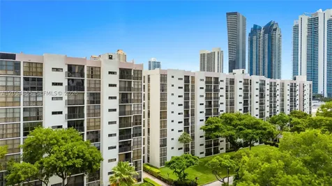 17021 N Bay Road Sunny Isles Beach FL 33160
