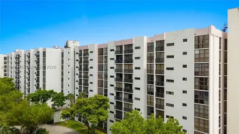 17021 N Bay Road Sunny Isles Beach FL 33160