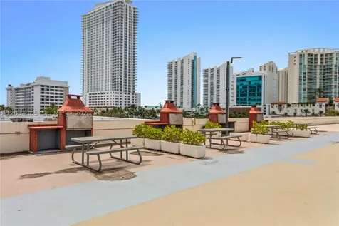 17021 N Bay Road Sunny Isles Beach FL 33160