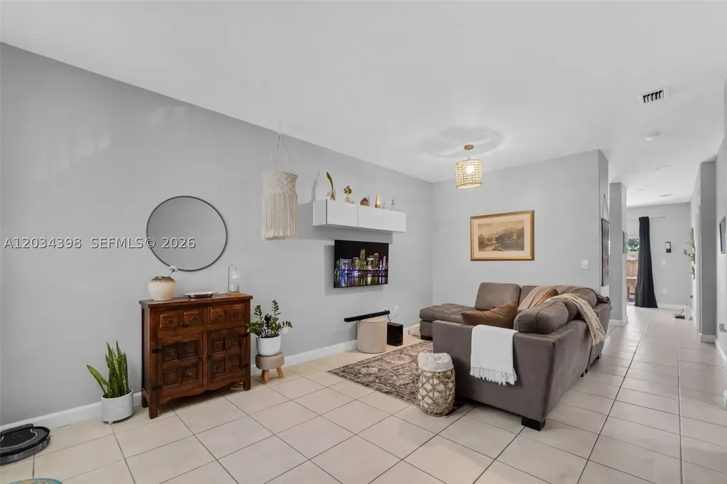 2551 SE 16th Terrace Homestead FL 33035