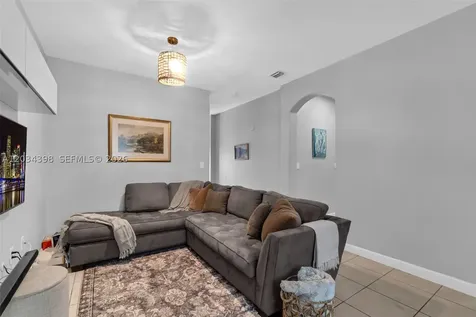 2551 SE 16th Terrace Homestead FL 33035