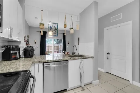 2551 SE 16th Terrace Homestead FL 33035
