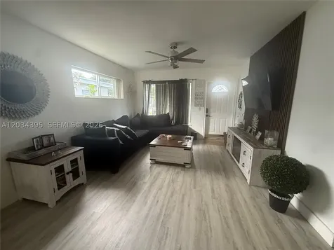 2538 Coolidge Street Hollywood FL 33020