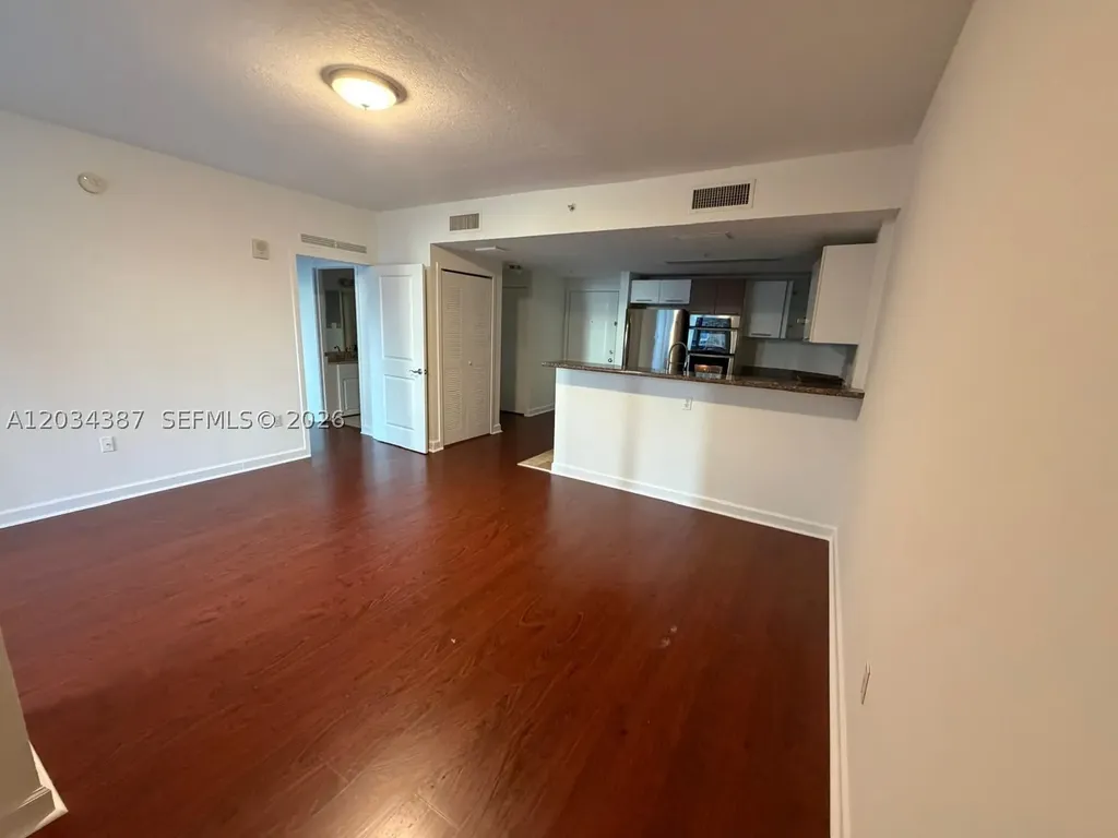 170 SE 14th Street Miami FL 33131