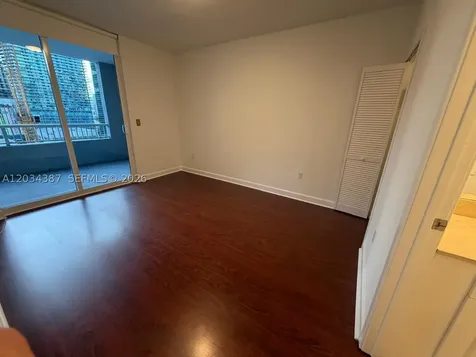 170 SE 14th Street Miami FL 33131