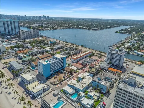 300 Van Buren Street Hollywood FL 33019