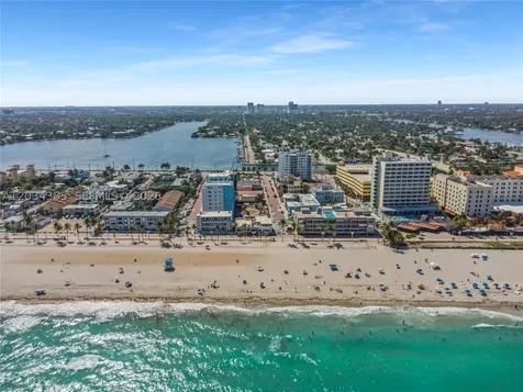 300 Van Buren Street Hollywood FL 33019
