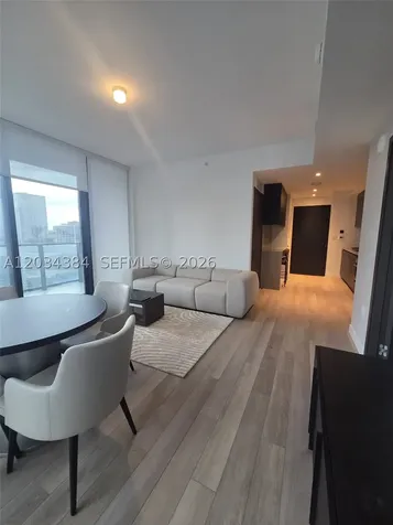 20 NE 11 South Miami FL 33132