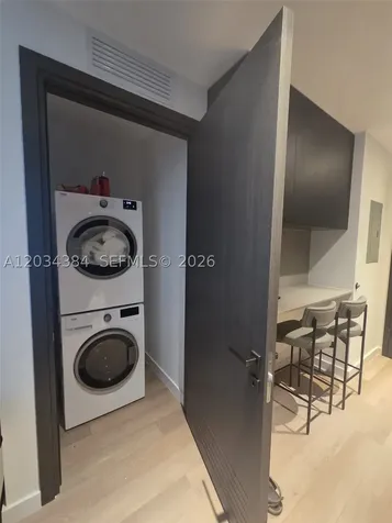 20 NE 11 South Miami FL 33132
