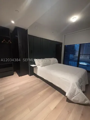 20 NE 11 South Miami FL 33132