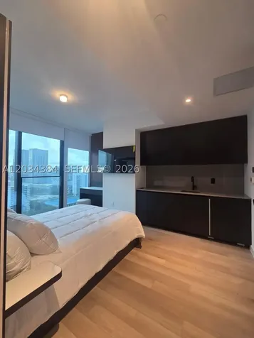 20 NE 11 South Miami FL 33132