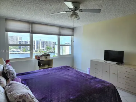 3505 S Ocean Drive Hollywood FL 33019