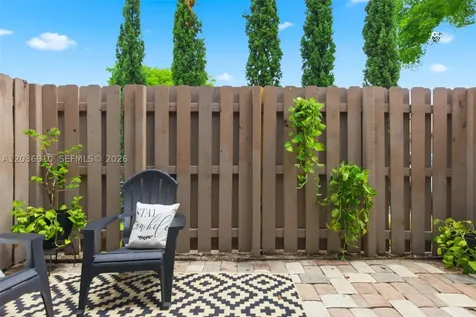 2152 SW 81st Way Davie FL 33324