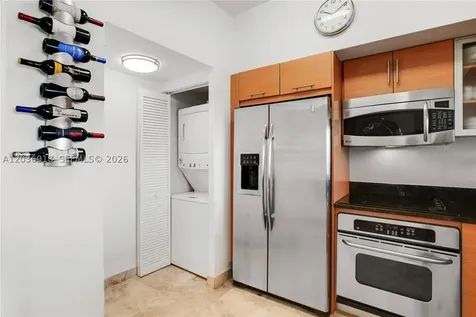 31 SE 5th Street Miami FL 33131