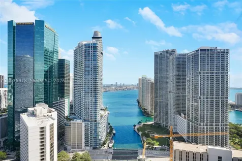 31 SE 5th Street Miami FL 33131