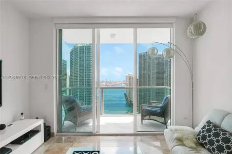 31 SE 5th Street Miami FL 33131