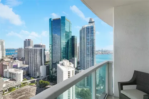 31 SE 5th Street Miami FL 33131