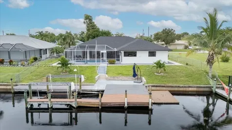3728 SE 18 Avenue Cape Coral FL 33904