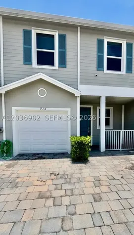 916 SE 17th Court Homestead FL 33034