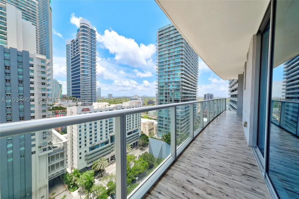 1100 S Miami Avenue Miami FL 33130