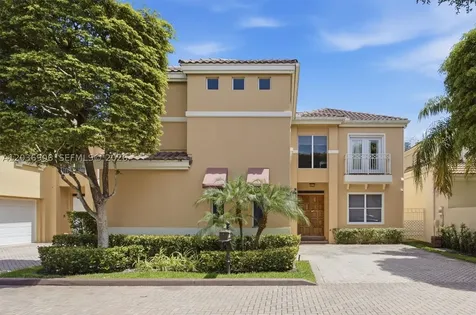 3722 NE 208th Terrace Aventura FL 33180