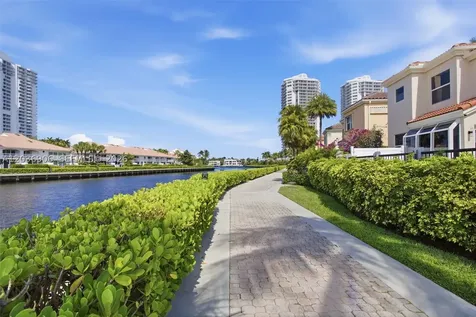3722 NE 208th Terrace Aventura FL 33180
