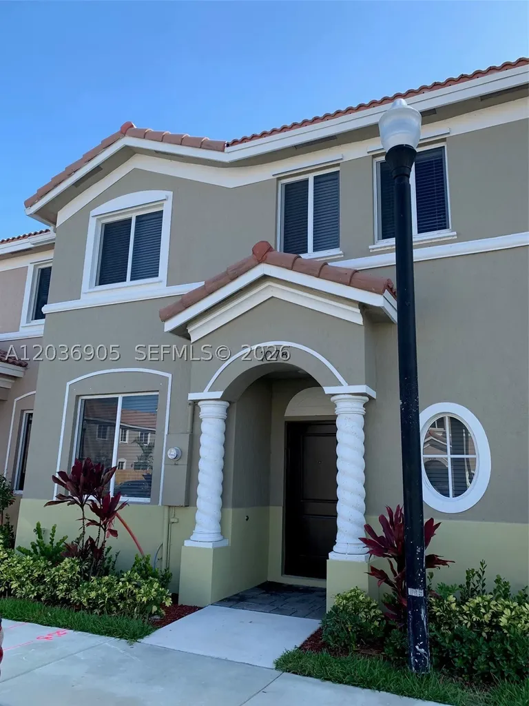 1078 SE 23rd Terrace Homestead FL 33035