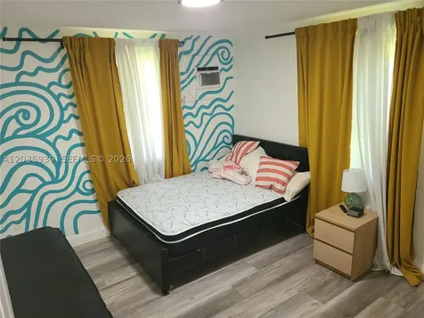 168 NW 32nd Street Miami FL 33127