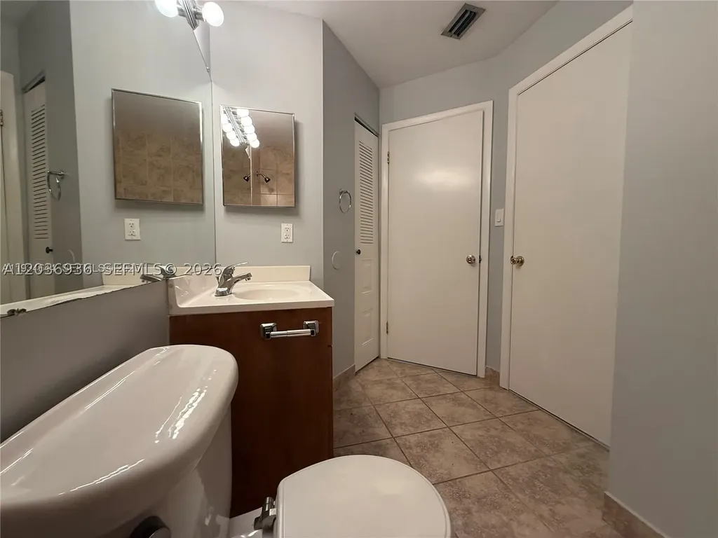 937 Coral Club Drive Coral Springs FL 33071