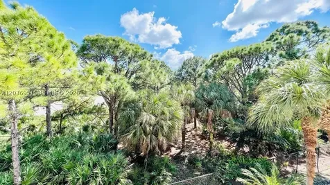 2304 E Myrtlewood Circle E Palm Beach Gardens FL 33418