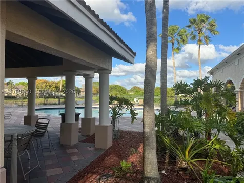 2492 Centergate Drive Miramar FL 33025