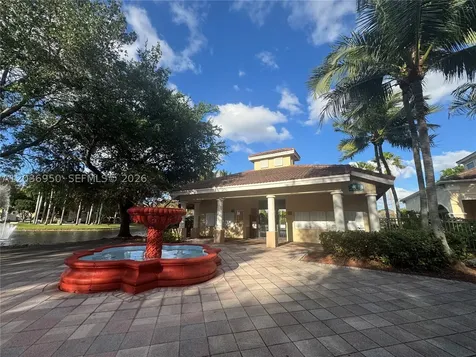 2492 Centergate Drive Miramar FL 33025