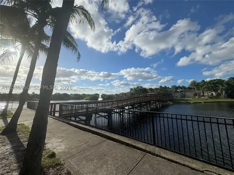 2492 Centergate Drive Miramar FL 33025