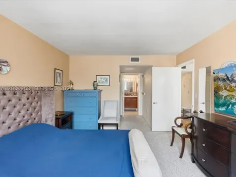 3588 Collins Avenue Miami Beach FL 33140