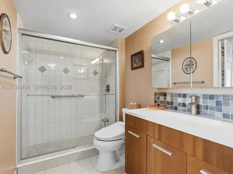 3588 Collins Avenue Miami Beach FL 33140