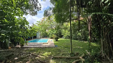 8603 SW 68th St Road Miami FL 33143