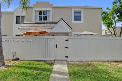 4555 SW 68th Ct Circle Miami FL 33155