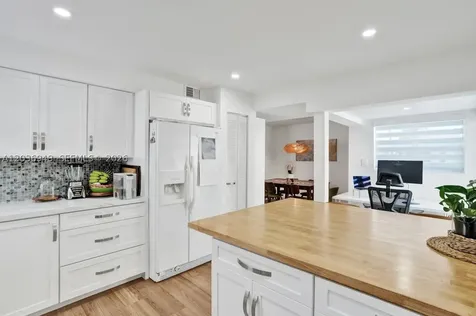 4555 SW 68th Ct Circle Miami FL 33155