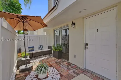 4555 SW 68th Ct Circle Miami FL 33155