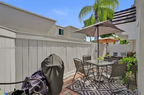4555 SW 68th Ct Circle Miami FL 33155