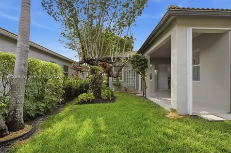 19308 Stonebrook Street Weston FL 33332