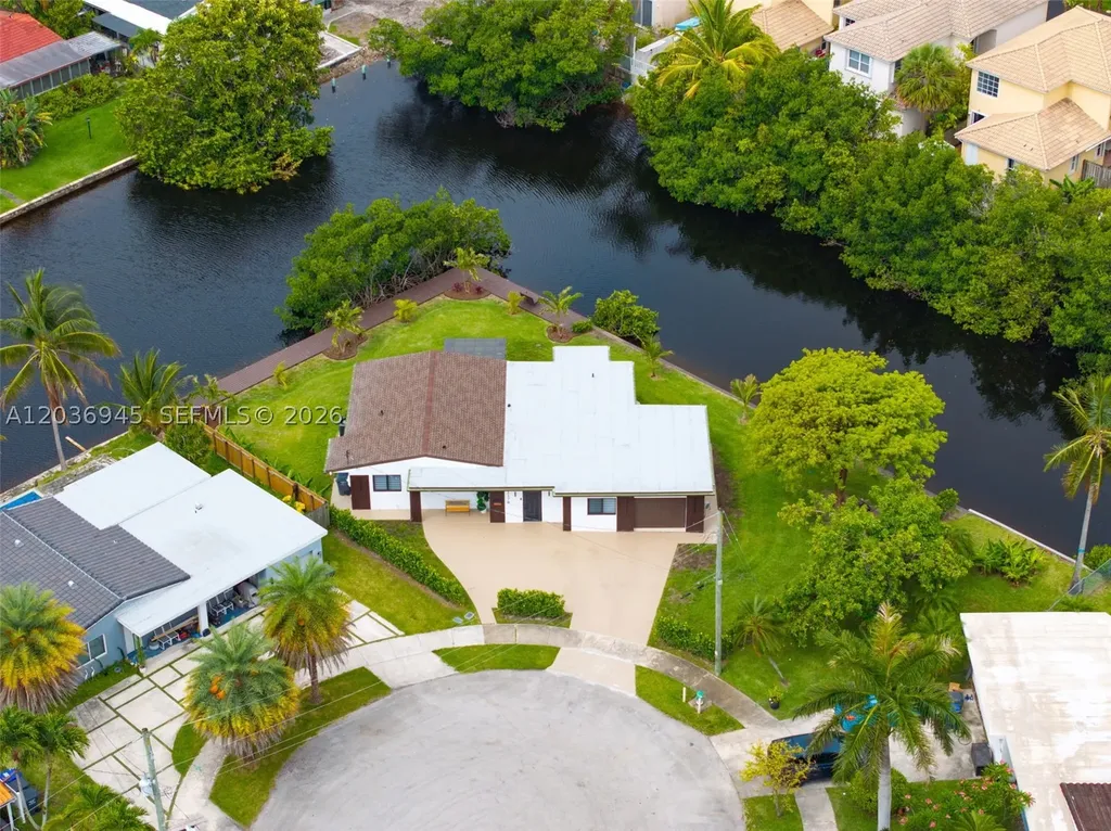 1178 Grant Street Hollywood FL 33019
